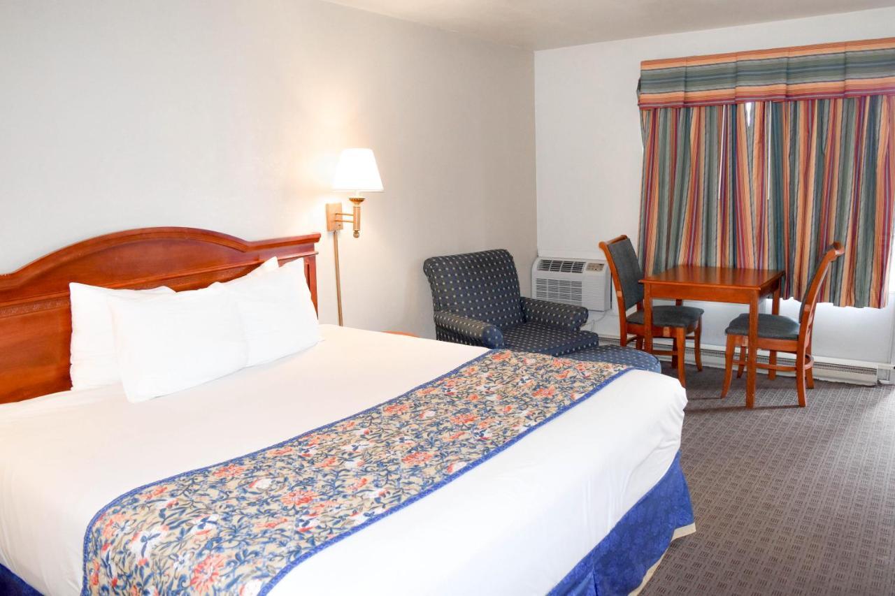 Attleboro Motor Inn Eksteriør billede