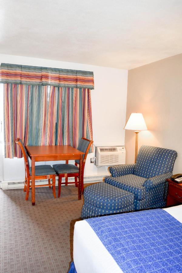 Attleboro Motor Inn Eksteriør billede